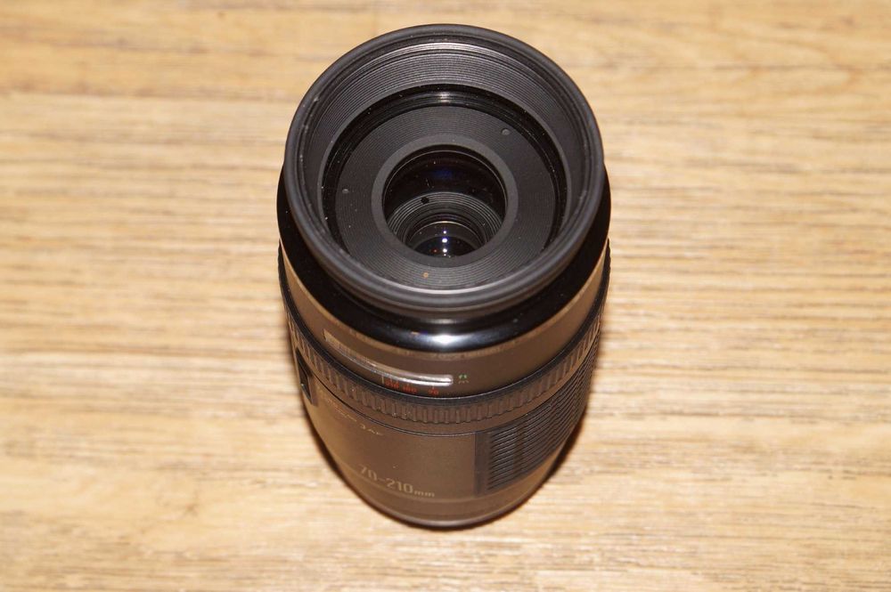 Canon EF 70-210mm f/4