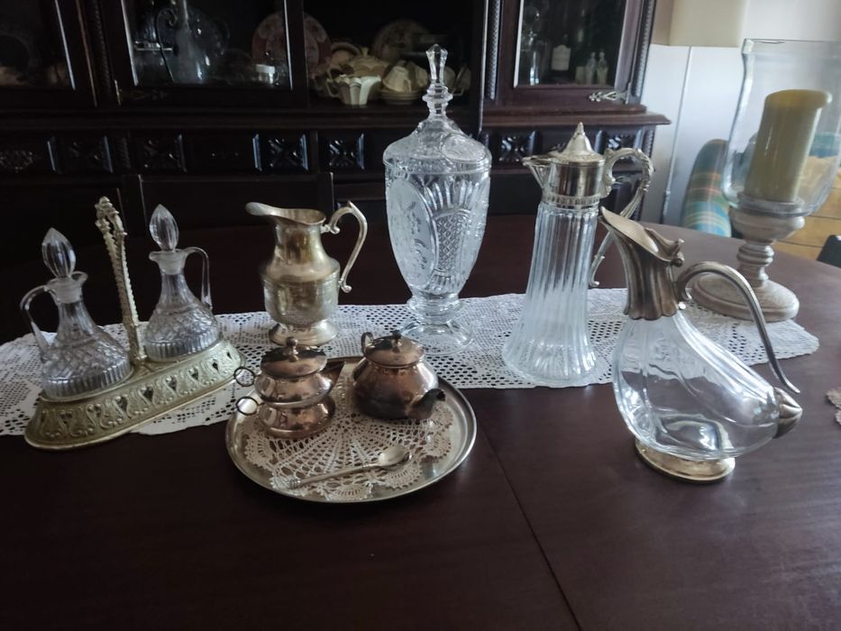 Conjunto de vários artigos