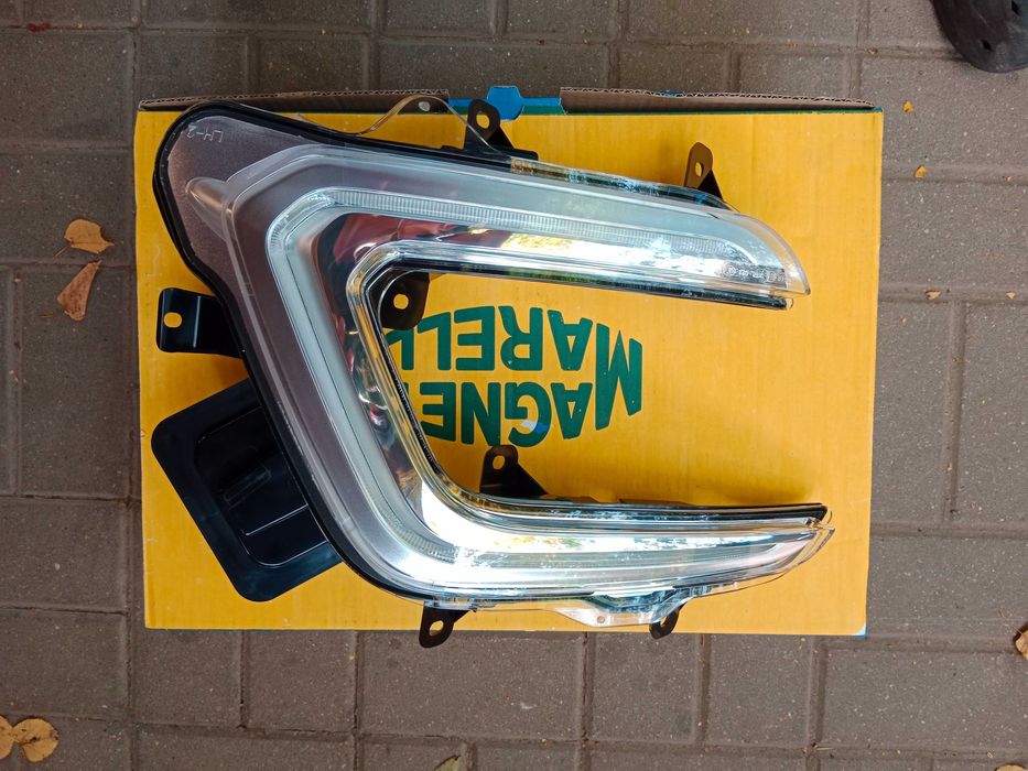 RENAULT CAPTUR lampa jazdy dziennej NOWE OE lwea prawa