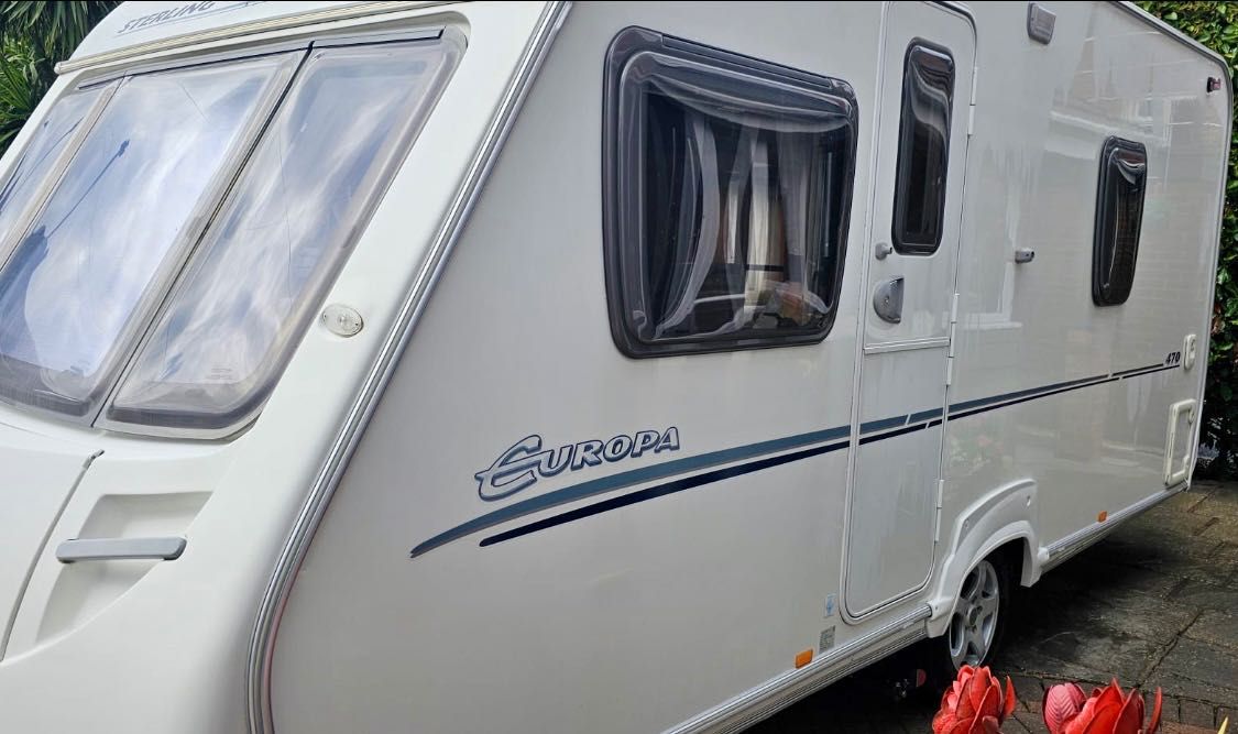 Caravana Sterling Europa 470- Impecável