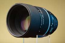 Nikon Nikkor AF DC 105 mm f/2D