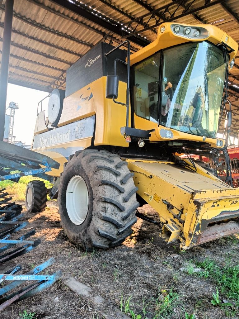 New Holland csx 7080