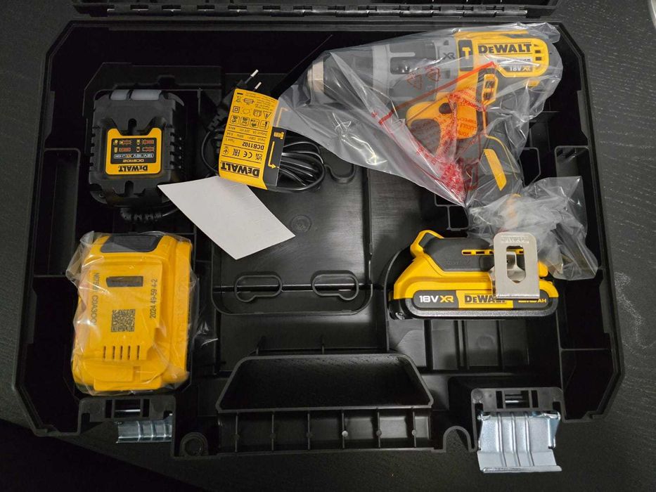 DeWalt XR DCD796D2 – Wiertarko-wkrętarka 18V • Zestaw 2× Aku 2.0Ah