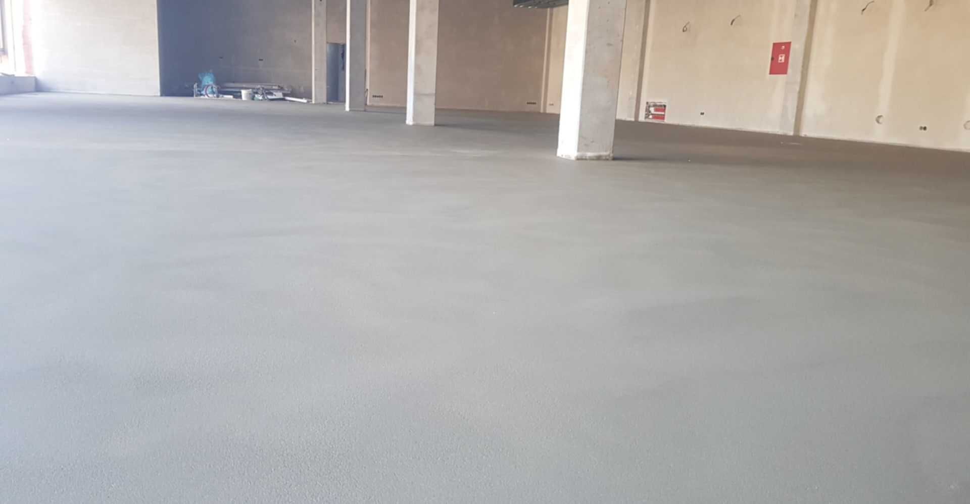 Wylewki maszynowe Zacierane mechanicznie oraz tynki