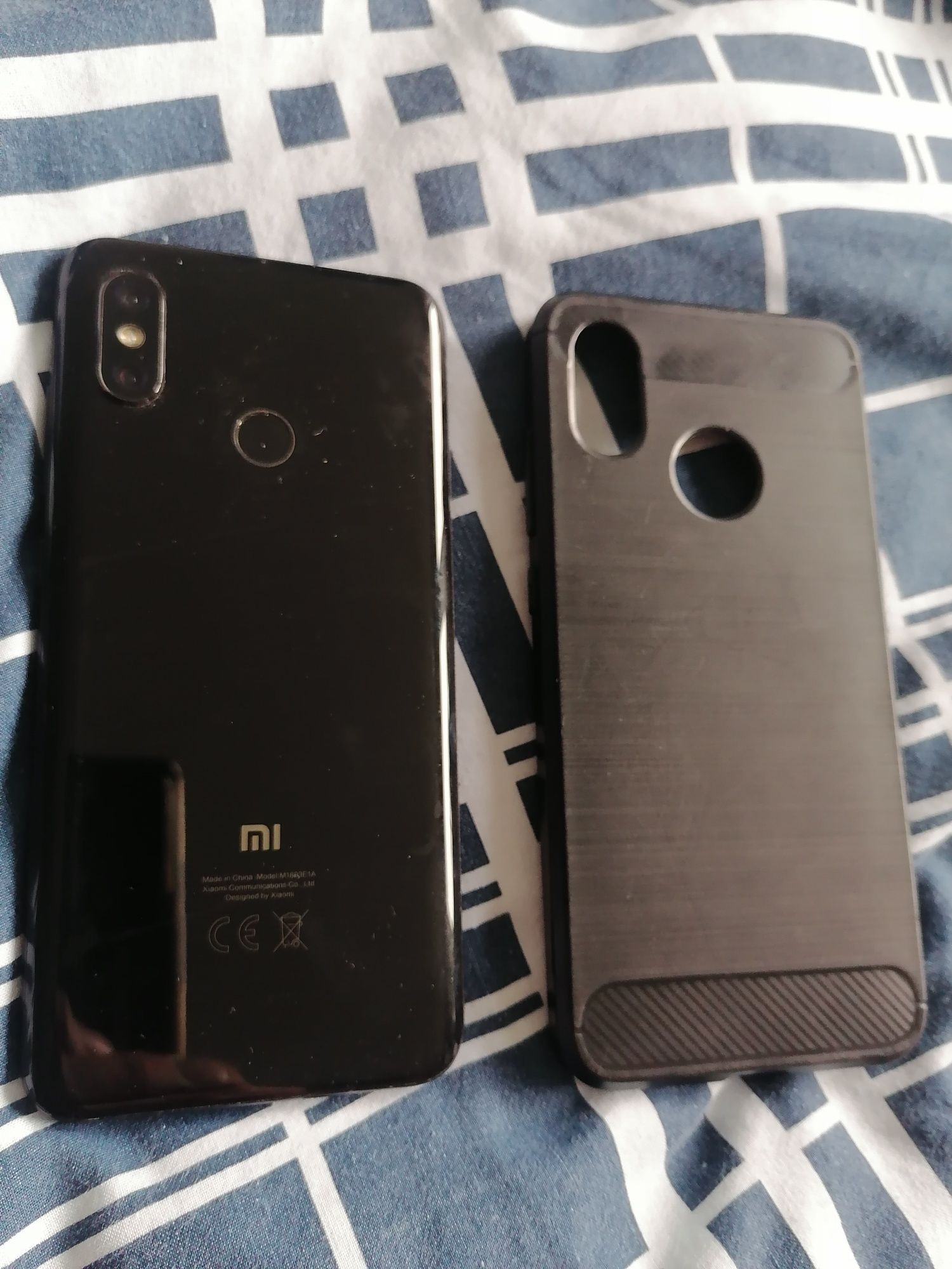 Telefon Xiaomi Mi 8 6/64gb