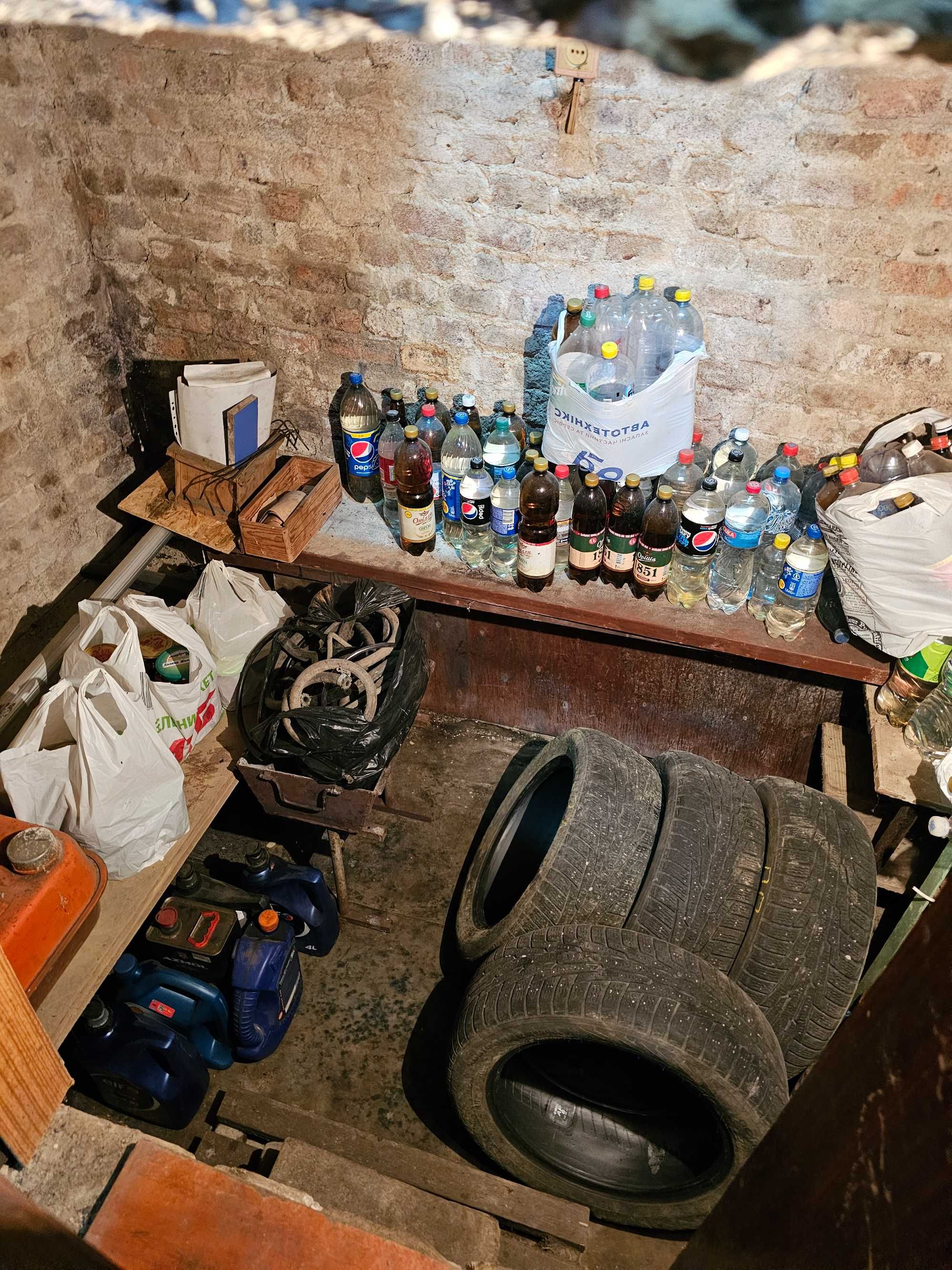 Продам Гараж з кладовкою