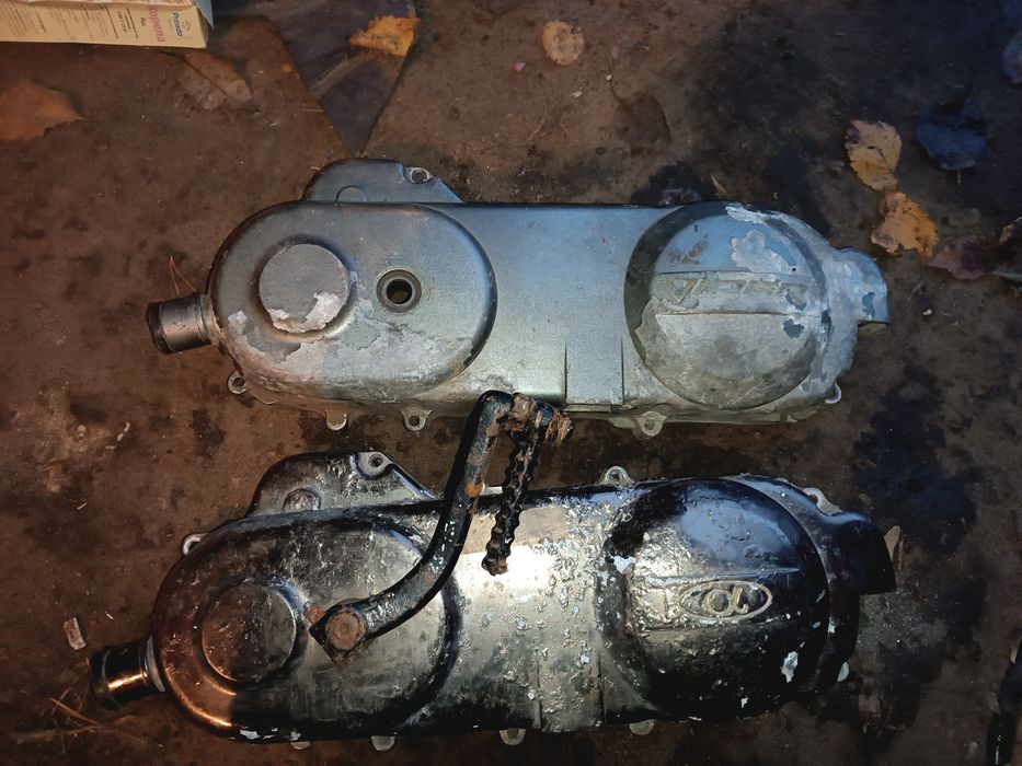 Продам кришку заводну  і мотор на скутер 4т
