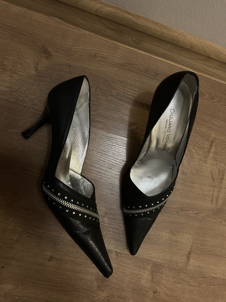 Buty na obcasie Giuliano Venanzi rozmiar 40