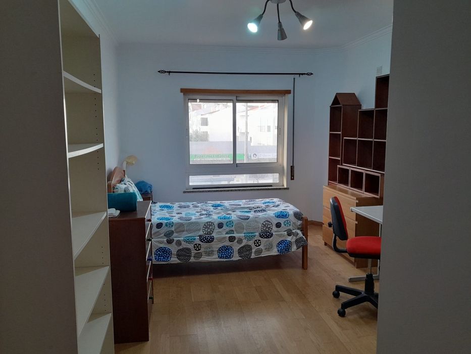 Quarto para arrendamento