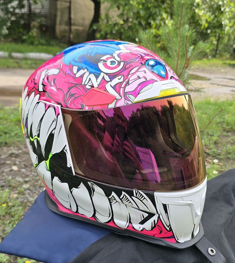 Шолом Icon Airframe Pro (Beastie Bunny Helmet)