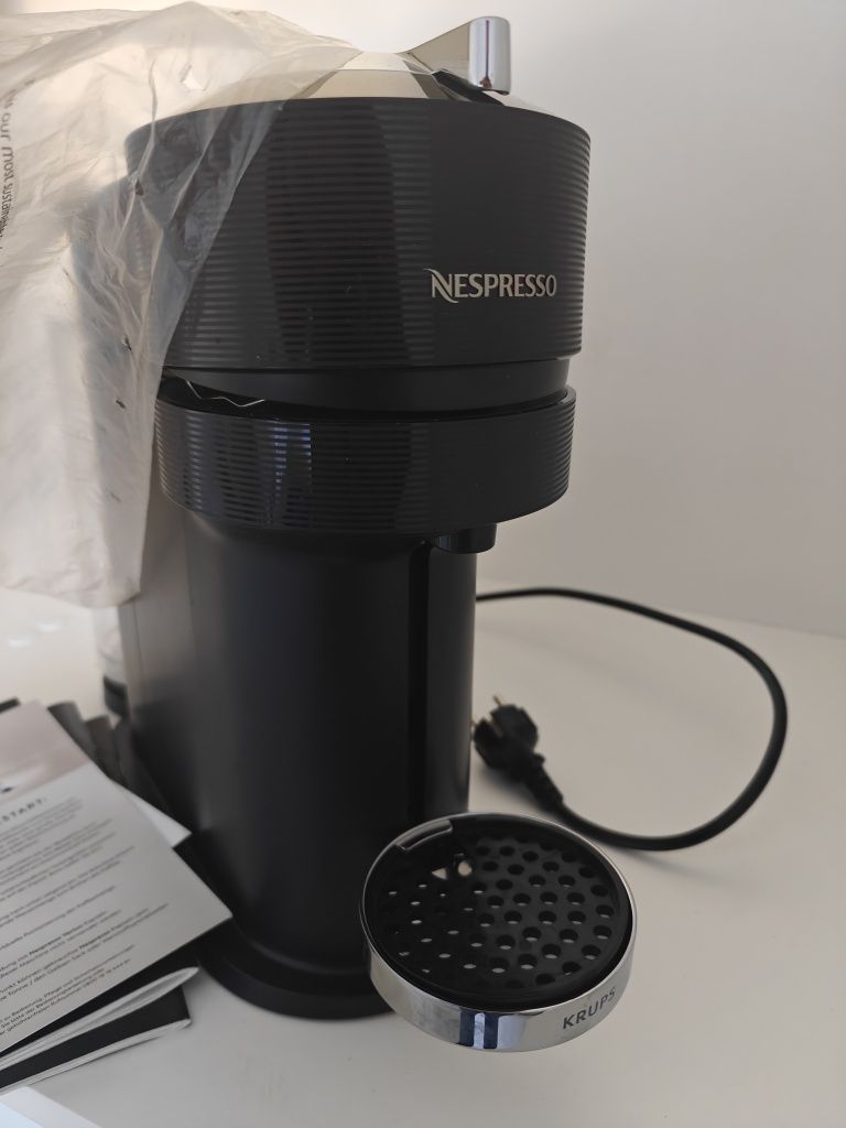Nespresso Vertuo Next Máquina de café e expresso com WIFI