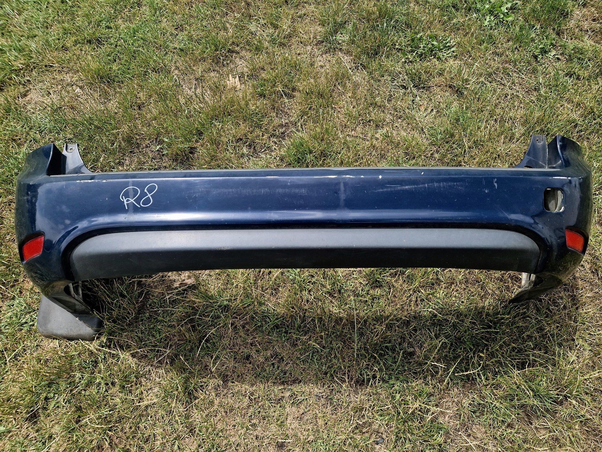 Zderzak tył focus Mk2 lift lakier R8