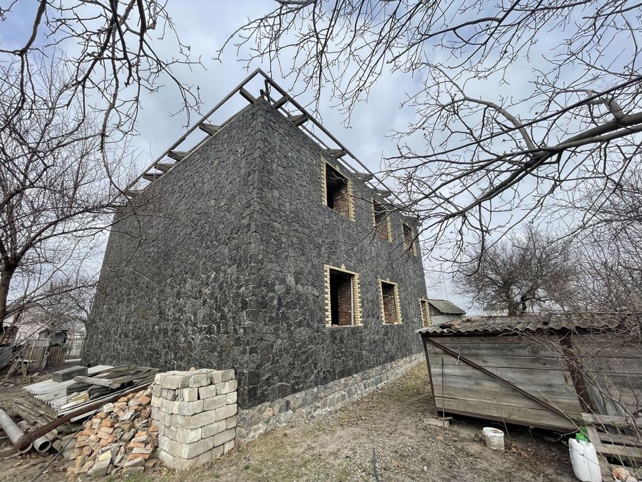 Продам будинок в центрі Золотоноші