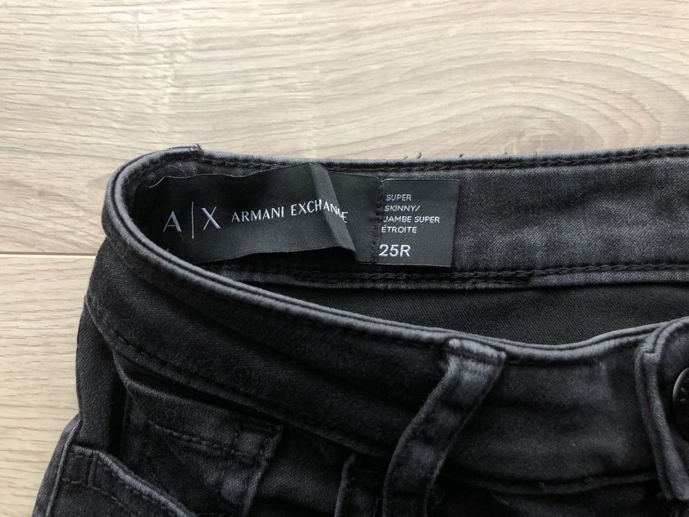 Spodnie damskie jeans Armani Exchange r.25