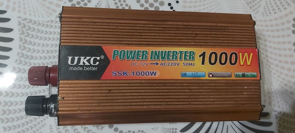 Інвертор UKC-SSK 12-220