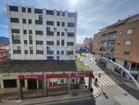 Apartamento T2, num 3º andar com varanda, no centro de Macedo de Caval