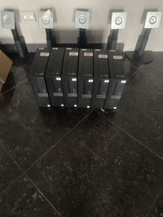 Продам меблі для магазину