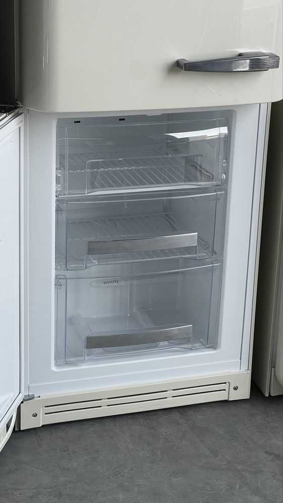 Холодильник Smeg FAB 32 I-покоління NoFrost