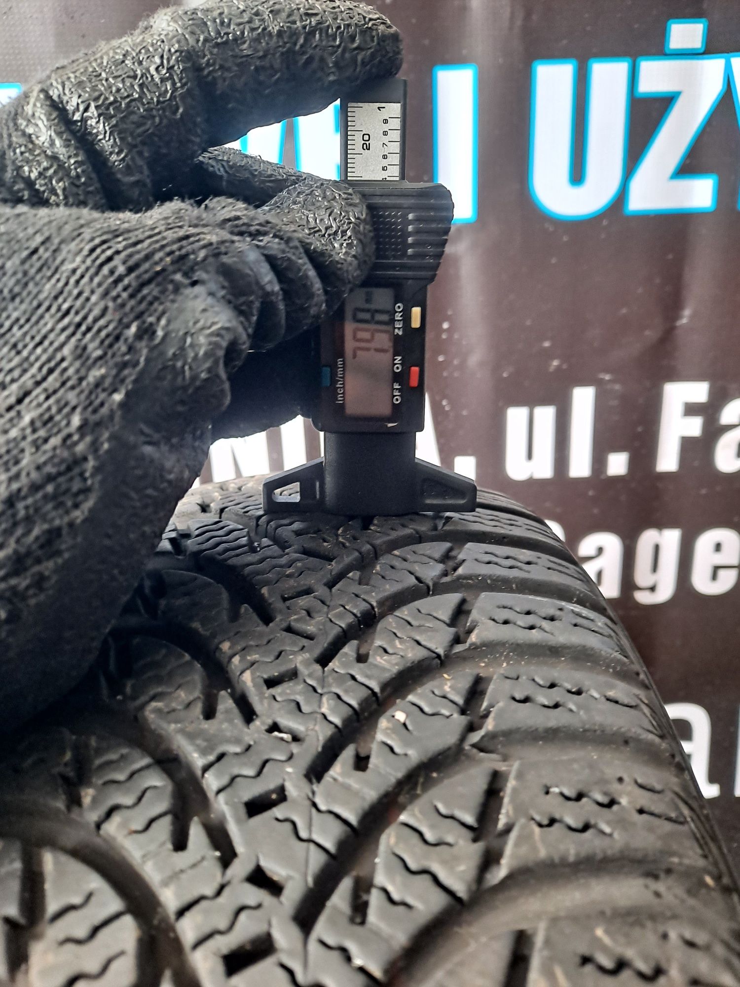 175/65/15 Opony zimowe Kumho ładna Para 8mm!!