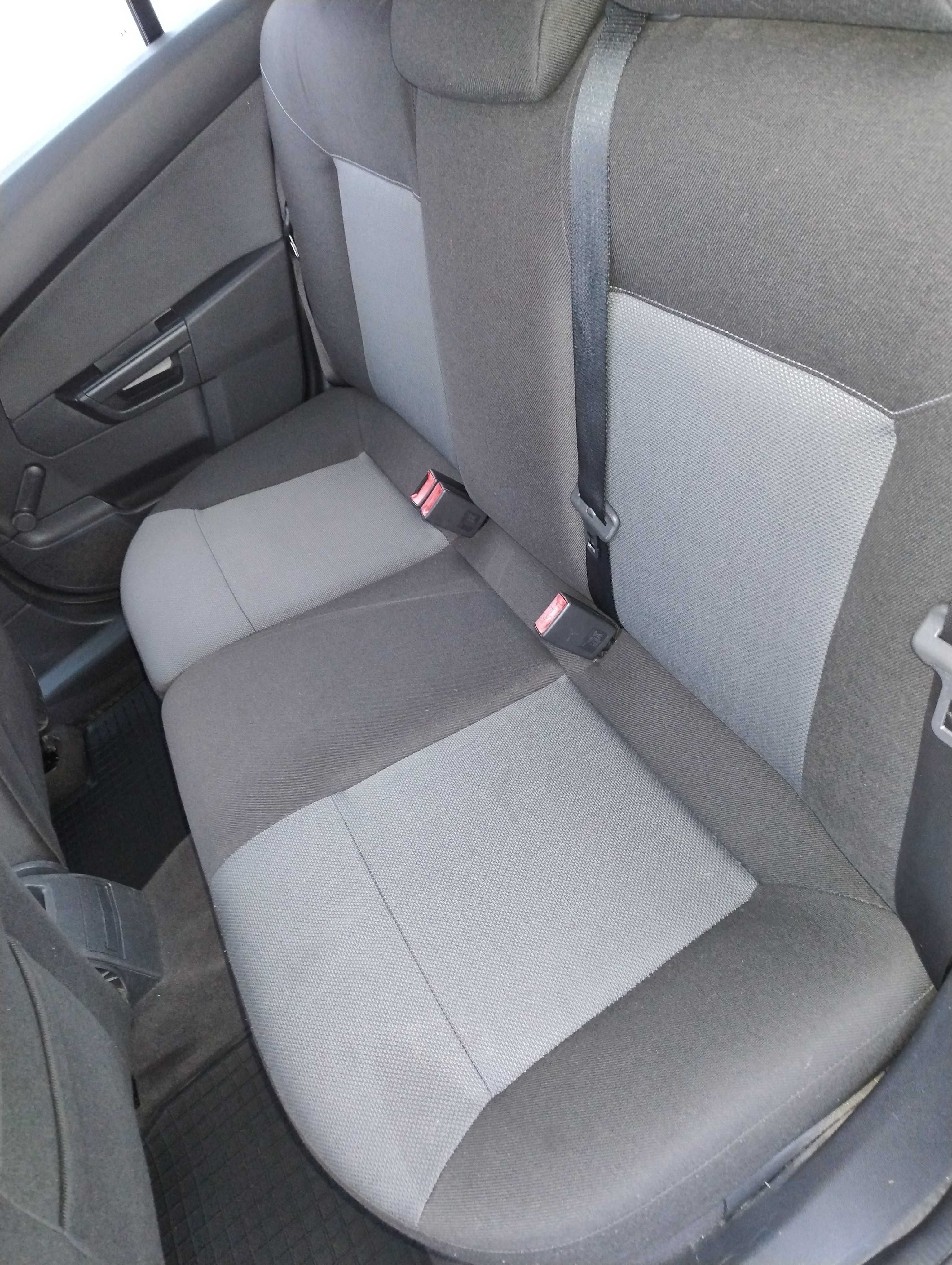 Opel Astra 2006 r 1.6 B Klima Tempomat Stan bardzo dobry