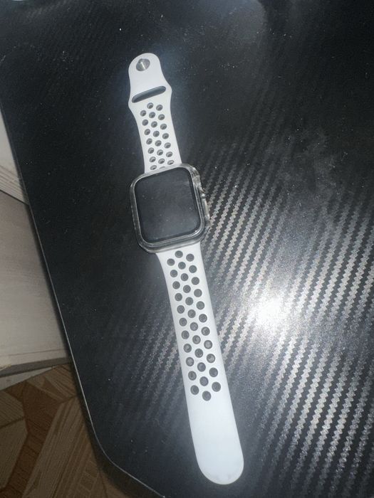 Troco Apple watch 2*G (Gps) como novo