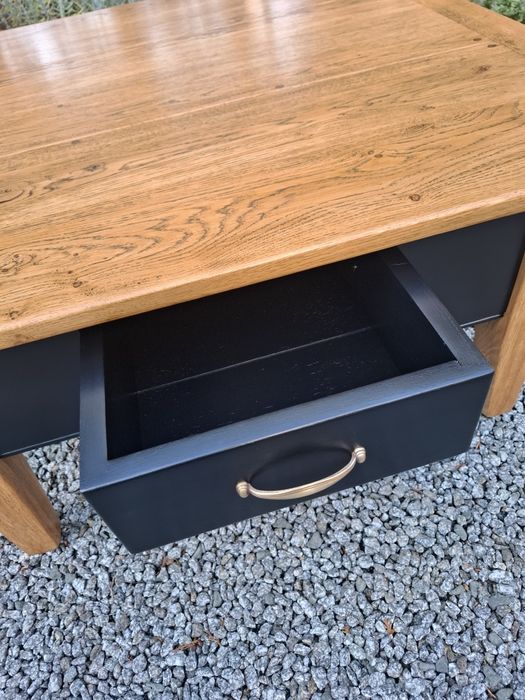 Dębowy stolik kawowy