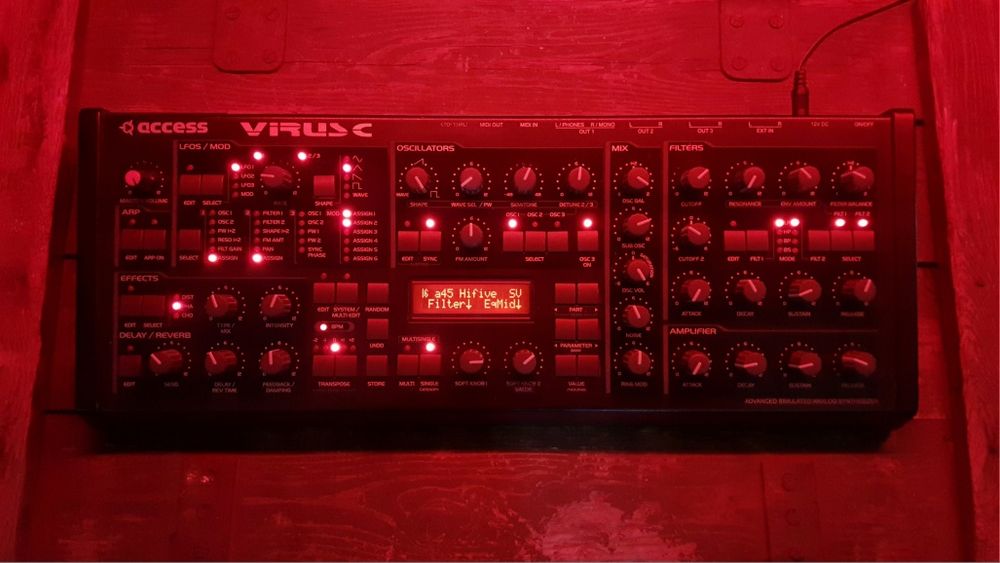 Access Virus C Desktop синтезатор