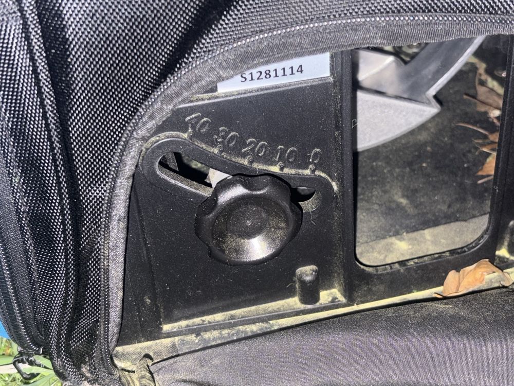 Maquina de lançar bolas de tenis marca Slinger