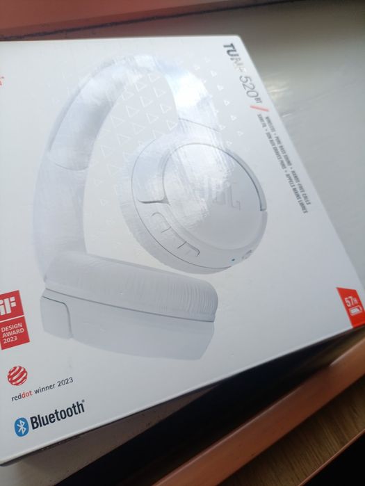 Наушники JBL TUNE 520bt