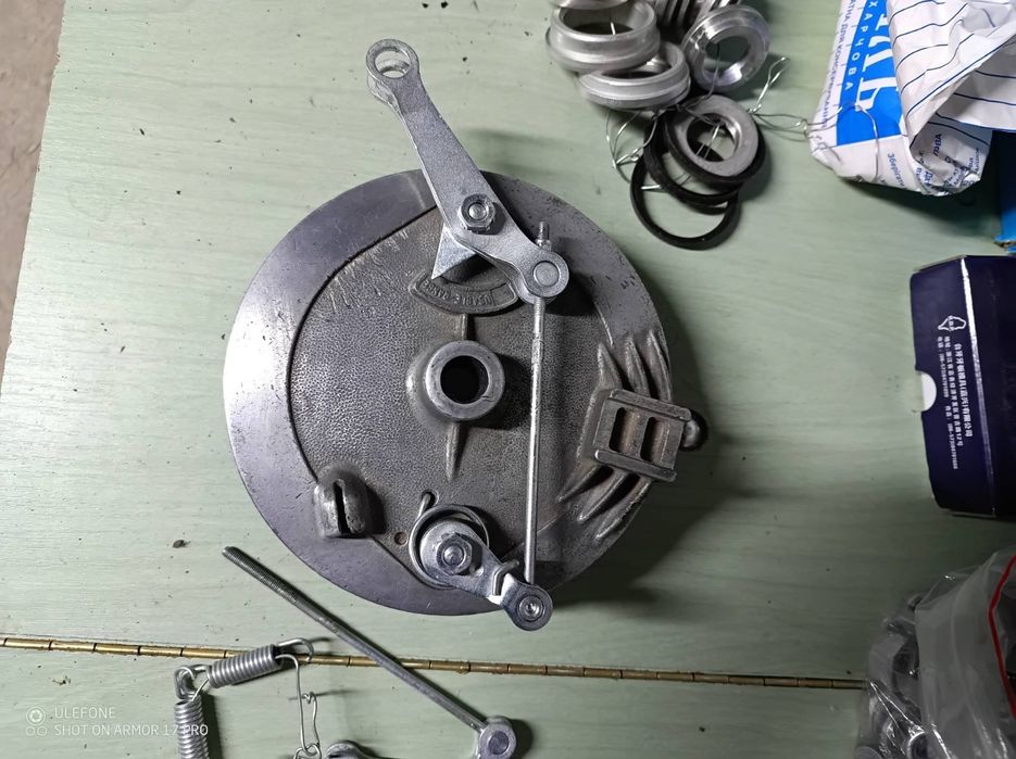 Передній опорнік ява чезет 638