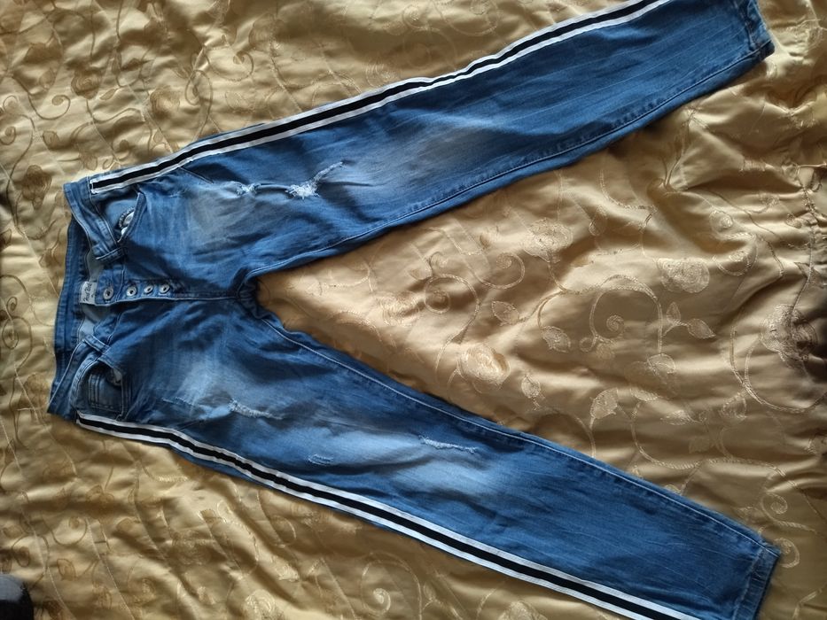 Джинси жіночі.  Штани