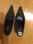 Baixa de preco Mules pretas comriscas brancas n 39
