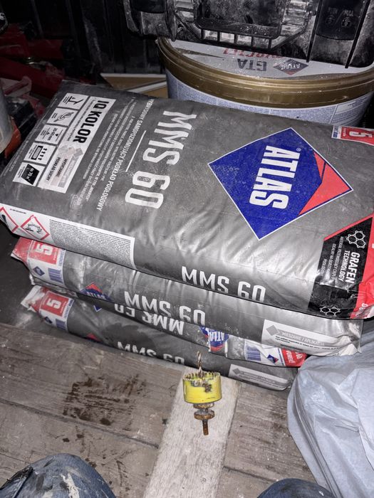 Wylewka MMS 60 samopoziomujaca 25 kg 4 worki