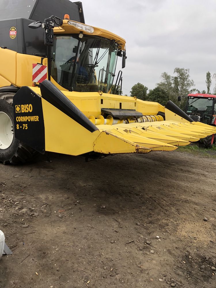 Przystawka do kukurydzy New holland 8 biso