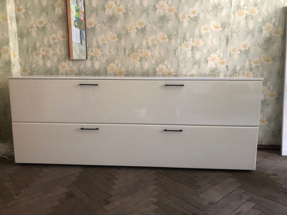 Тумба під телевізор