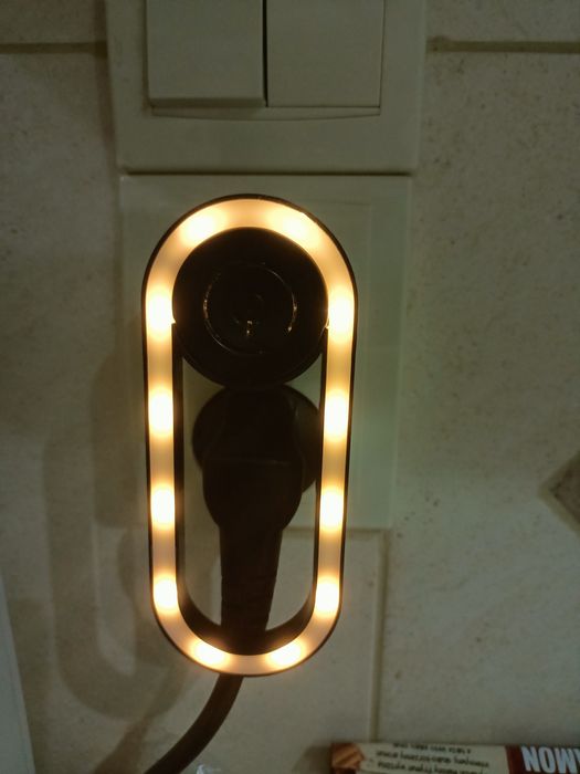 Lampka nocna na komary