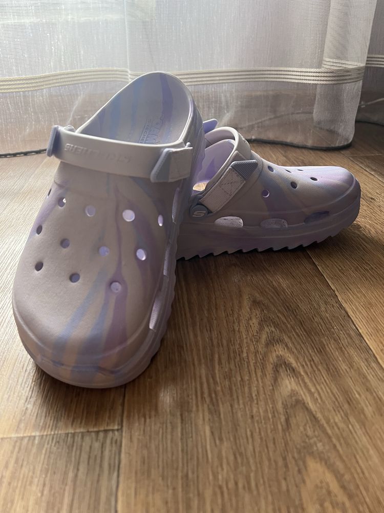 Продам тапочки крокси «SKECHERS»