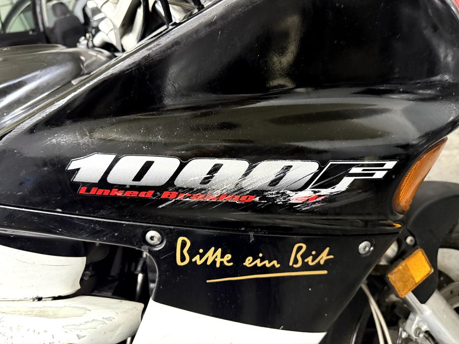 хонда 1000 CBR на ходу