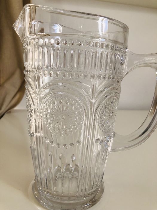 Dzbanek na wode sok piękny stary styl