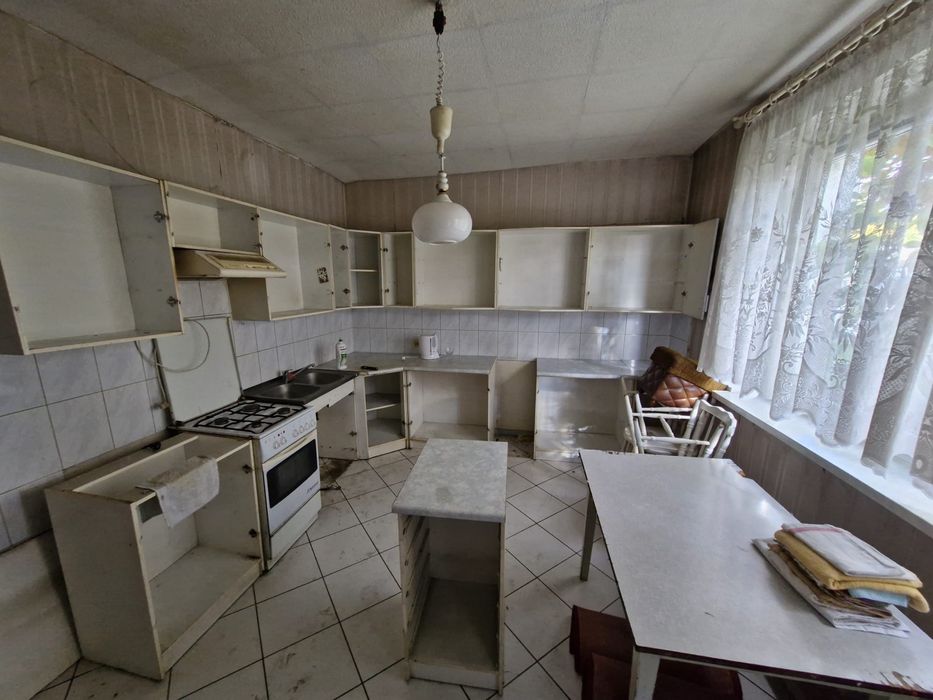 Sprzedam dom z działką w miejscowości Brzeziny / ok. 25 km od Kalisza