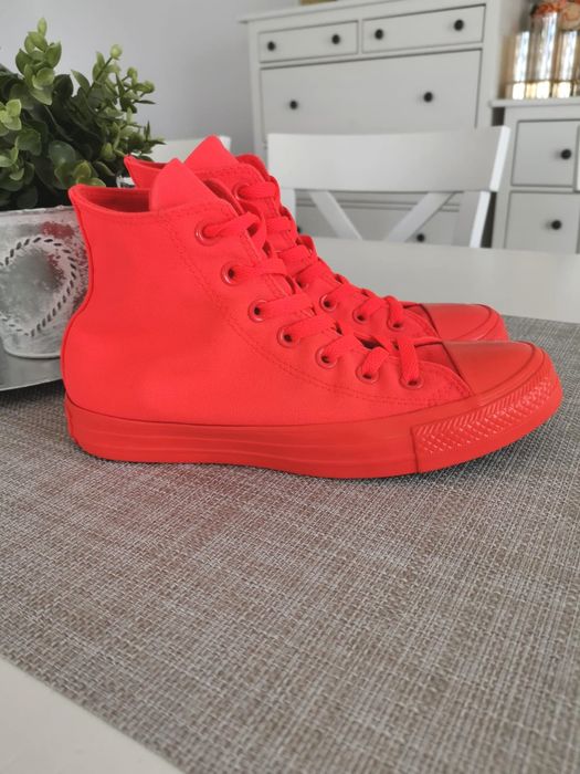 Converse Chuck Taylor All Star Hi bright Crimson