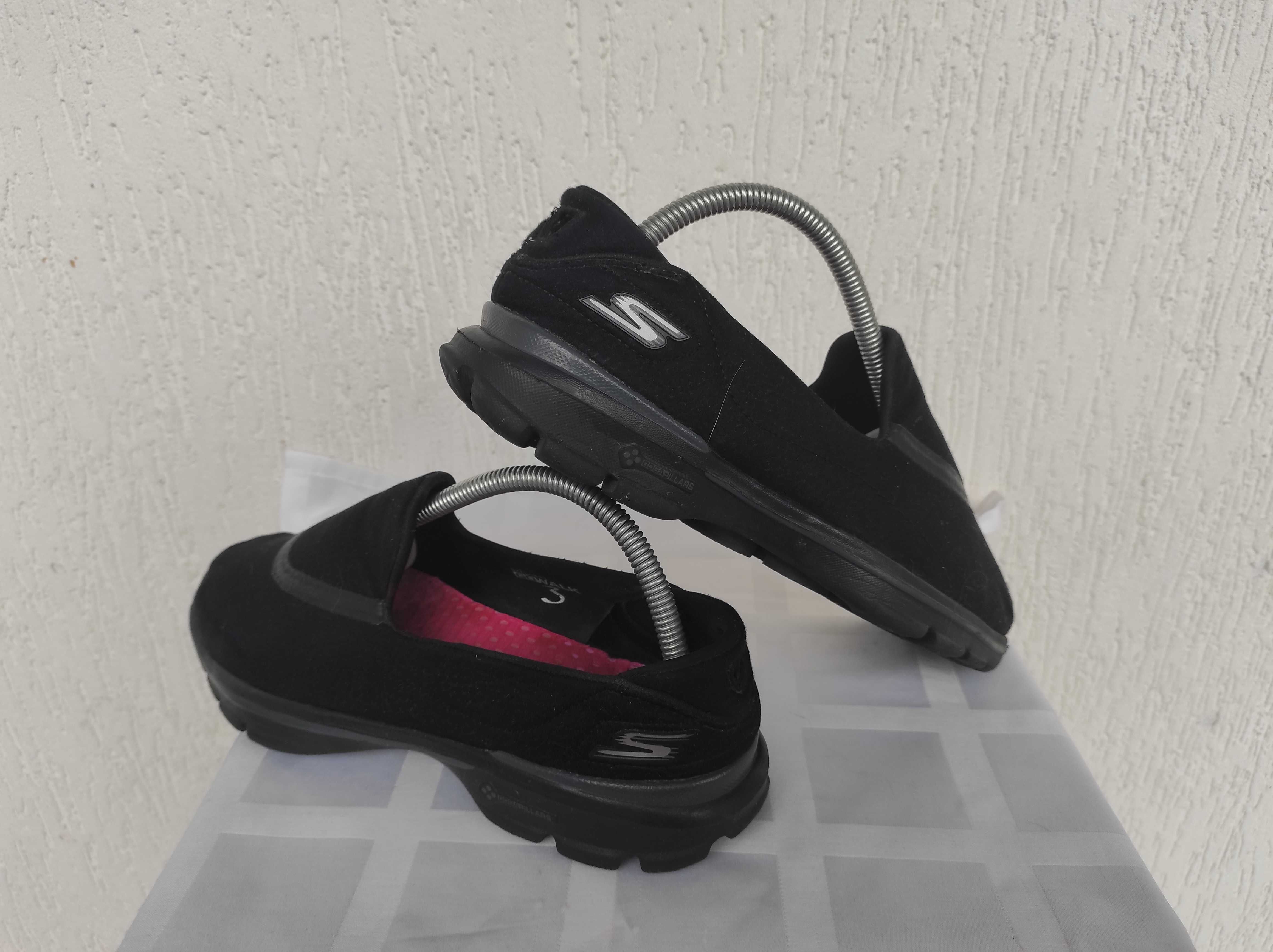 Мокасини текстильние Skechers Goga Pillars р.38