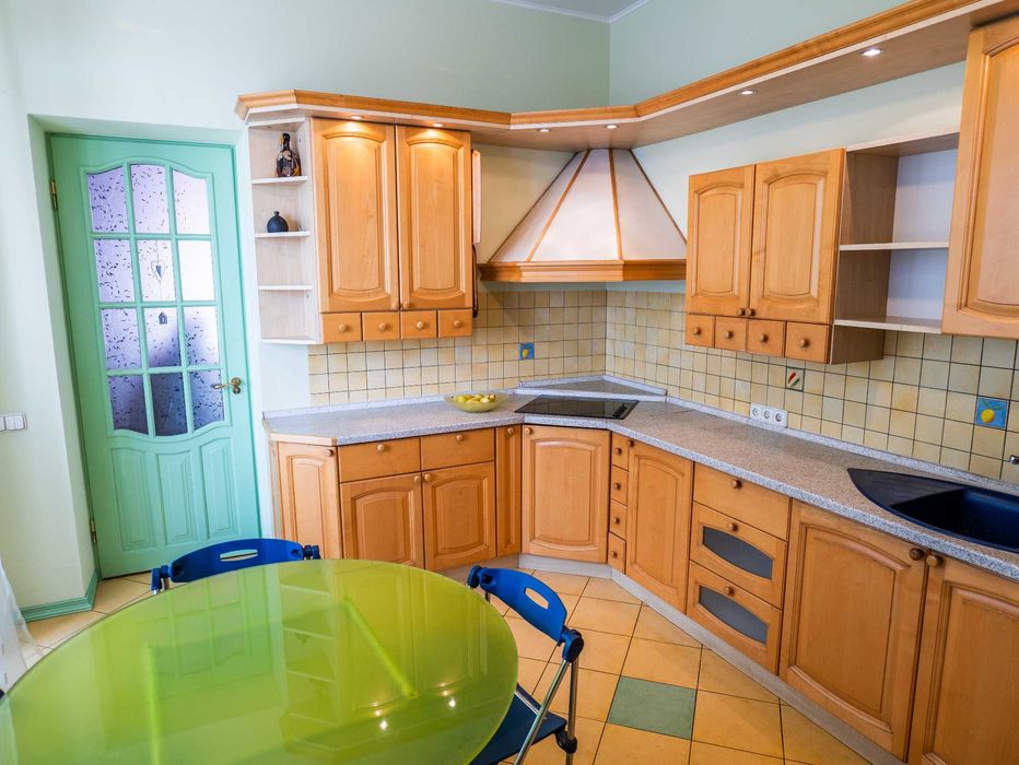 Терміново продам будинок в центрі м. Луцька! (заїзд з вул. Коперника)