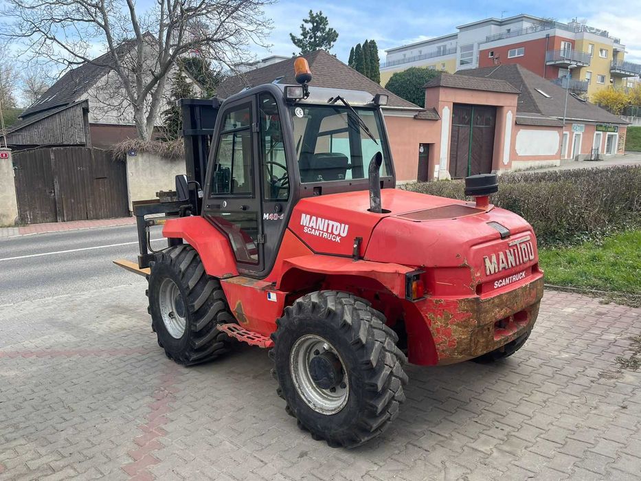 Повнопривідний Навантажувач Manitou M40 4x4 2007року 4т