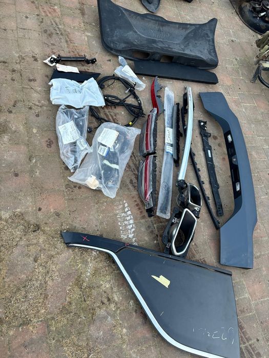 Czesci Jeep Grand Cherokee WL szyba ćwiartka lampy wiązka wydech klapa