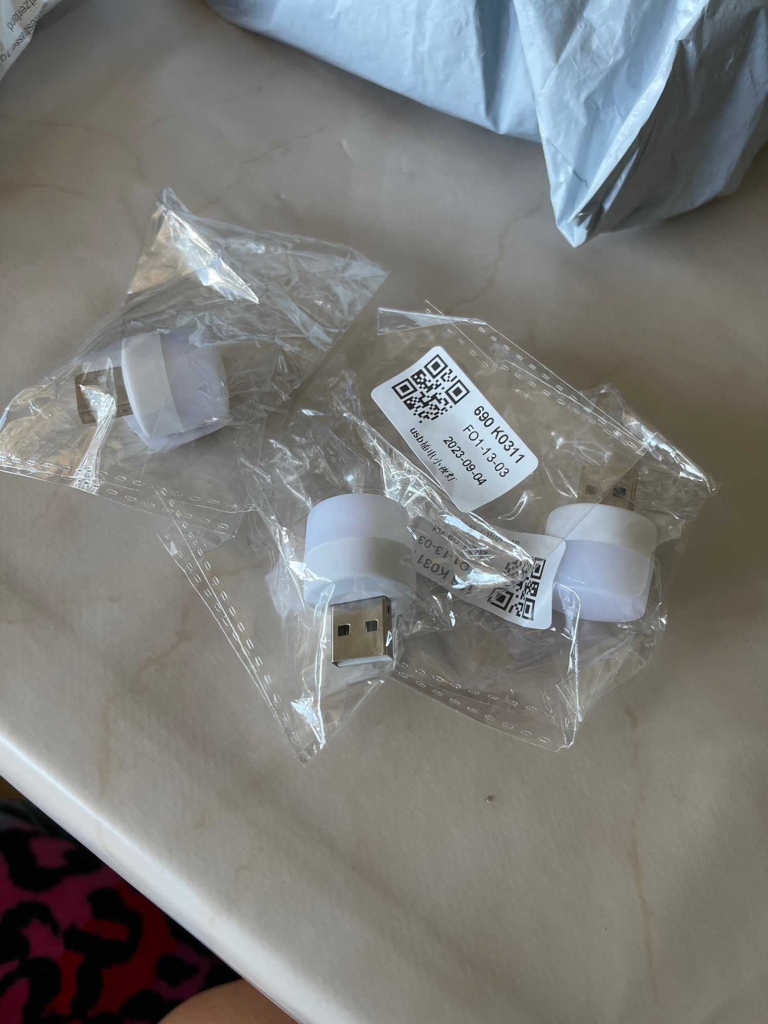 Нічний мінісвітильник, USB-лампочка