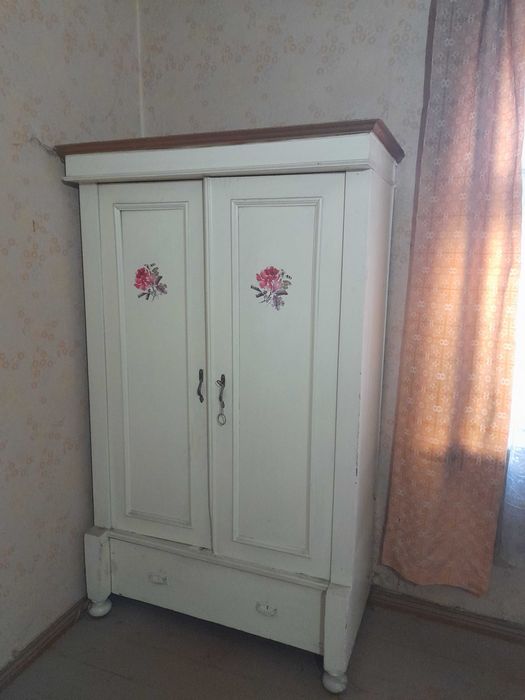 Stara szafa ubraniowa lata 30