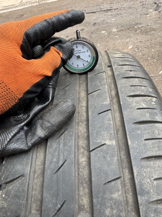 Шини літні Continental 245/45 R19