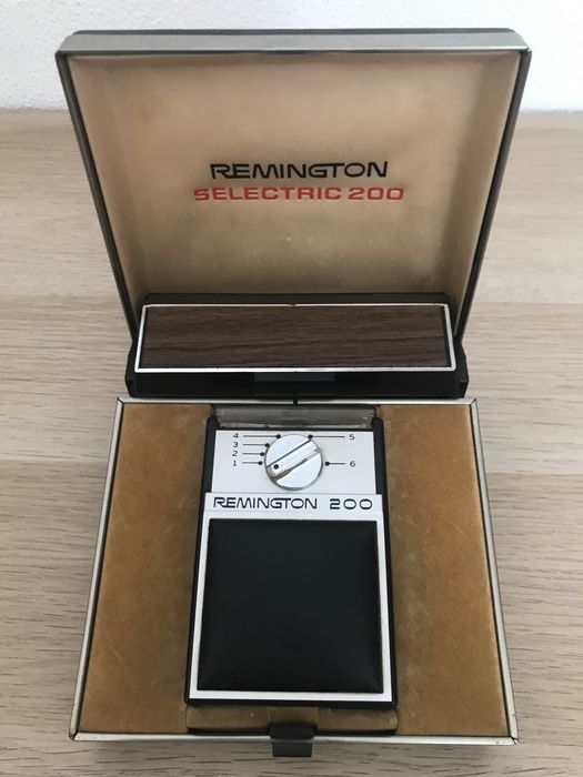 Máquina de barbear vintage REMINGTON SELETRIC 200