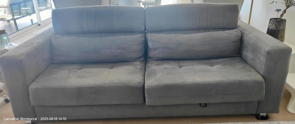 Sofá 3 Lugares, excelente estado, com chaise reversível